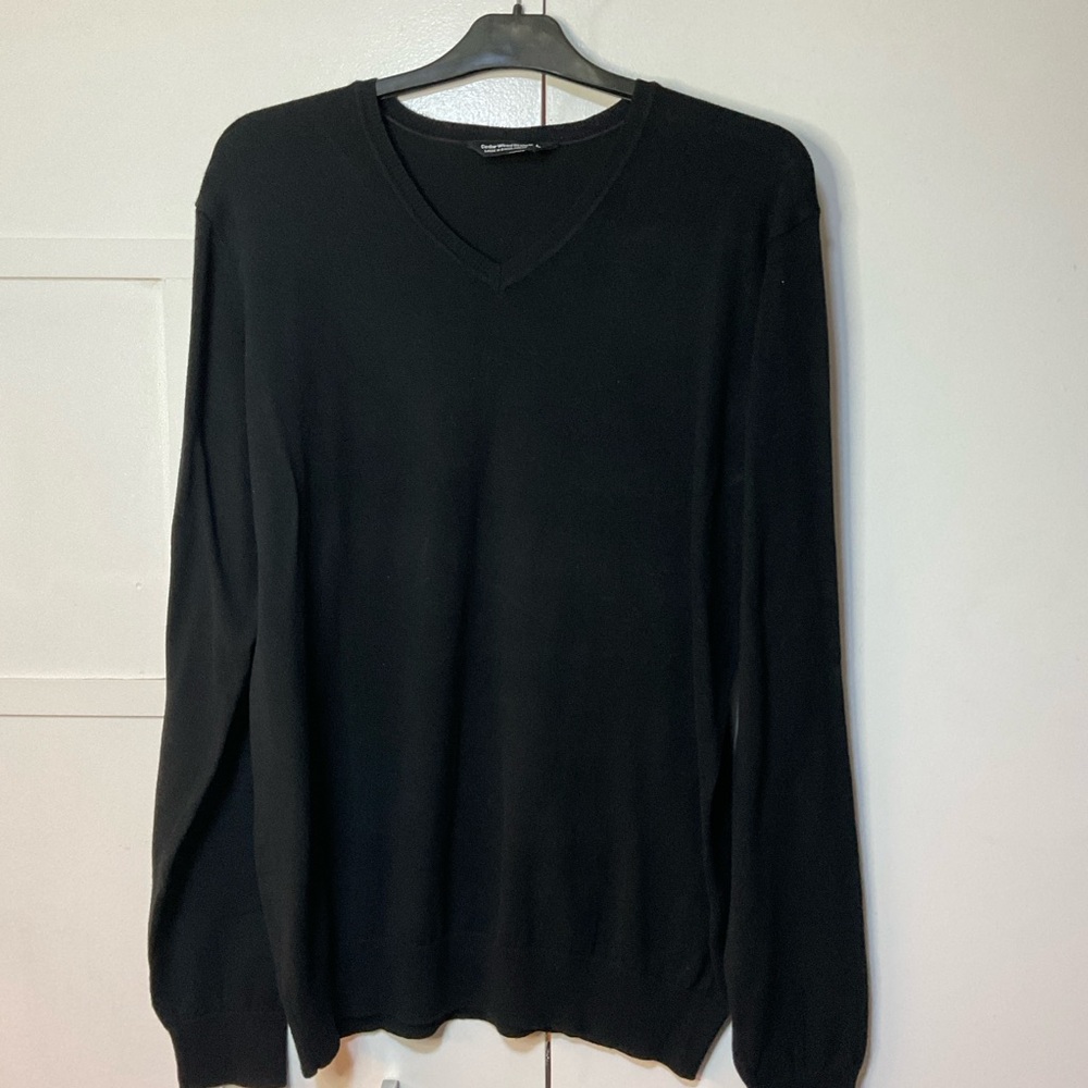 Men's Black V-Neck Sweater